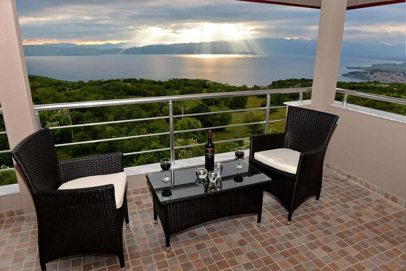 Velestovo House Apartment Ohrid Bagian luar foto